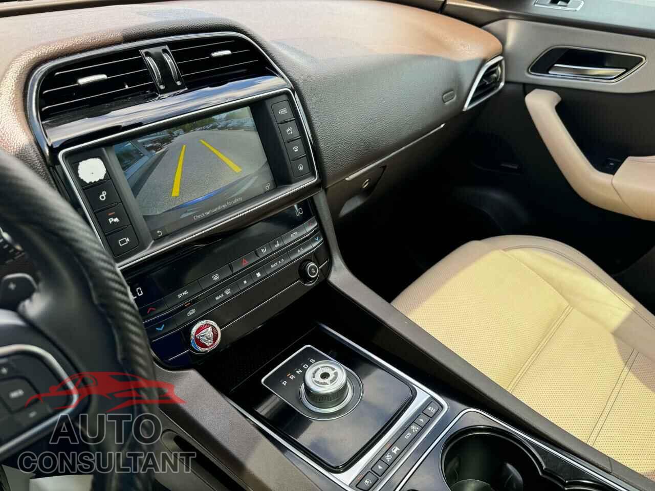 JAGUAR F-PACE 2017 - SADCK2BV2HA060738