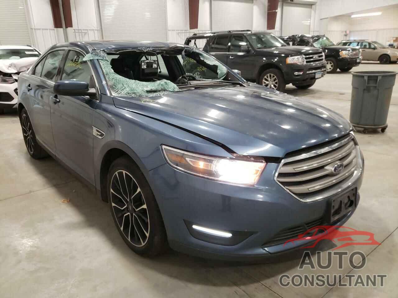 FORD TAURUS 2018 - 1FAHP2E89JG134867