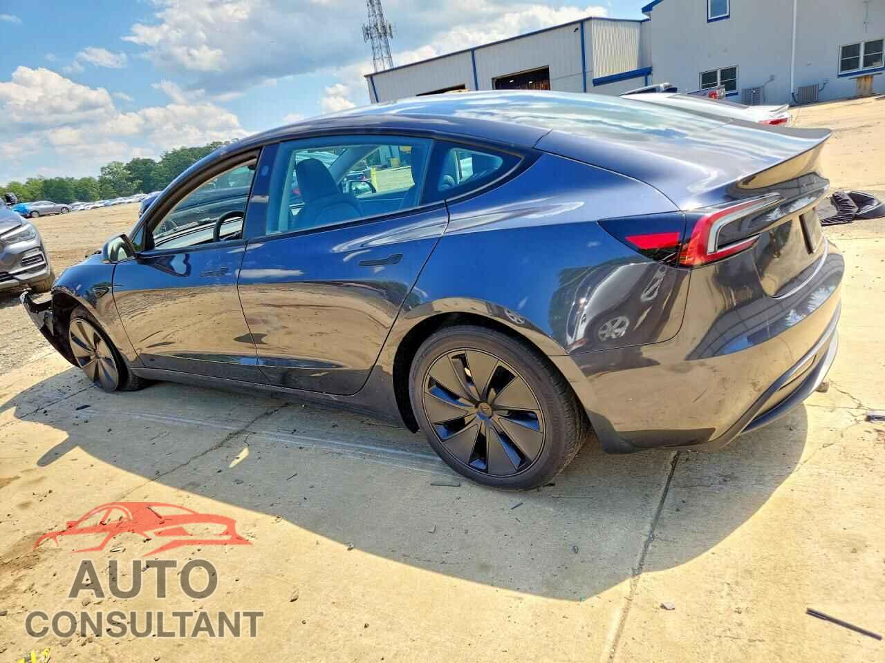 TESLA MODEL 3 2024 - 5YJ3E1EA9RF769469