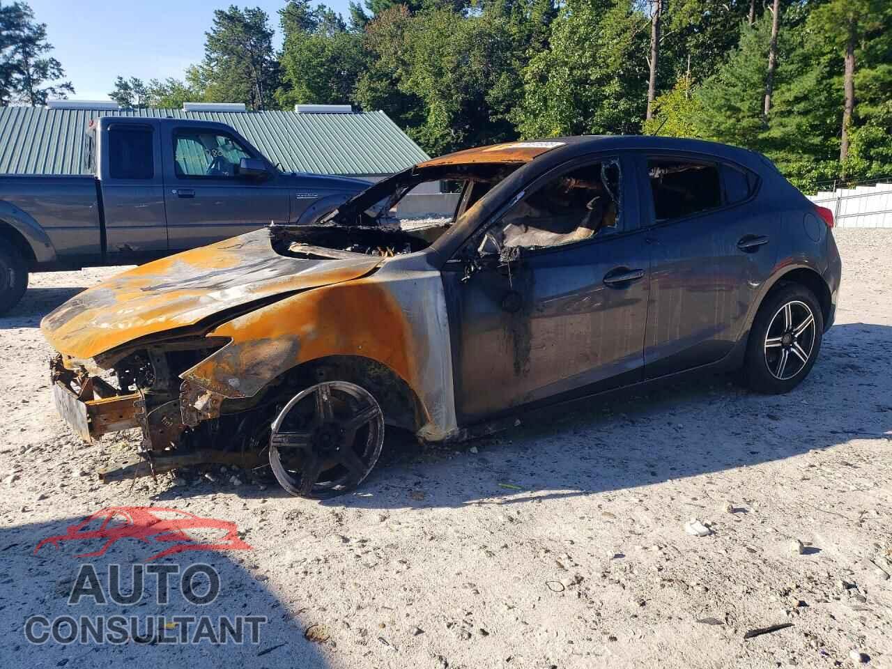MAZDA 3 2017 - 3MZBN1K75HM134891