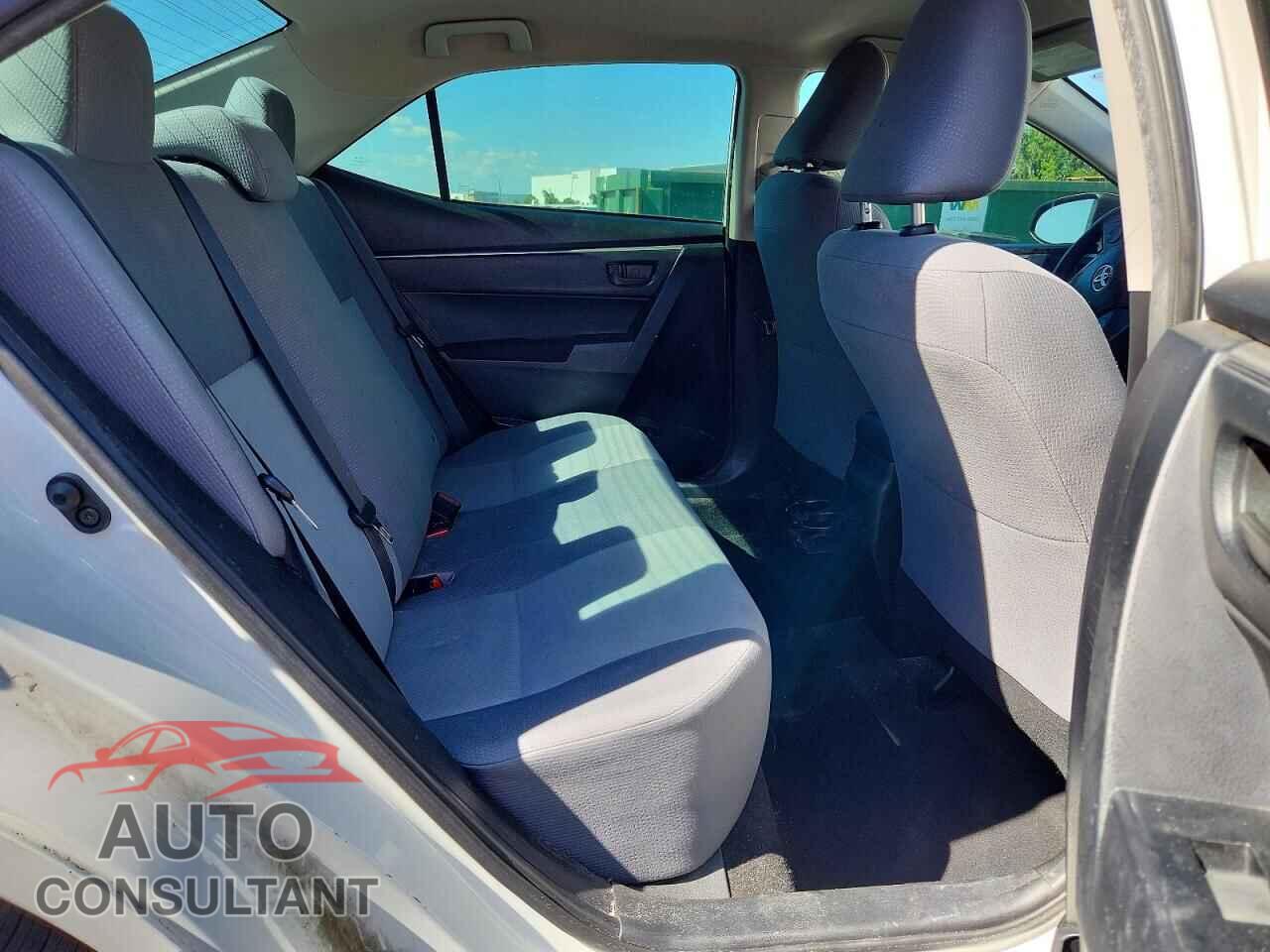 TOYOTA COROLLA 2015 - 5YFBURHE5FP336162