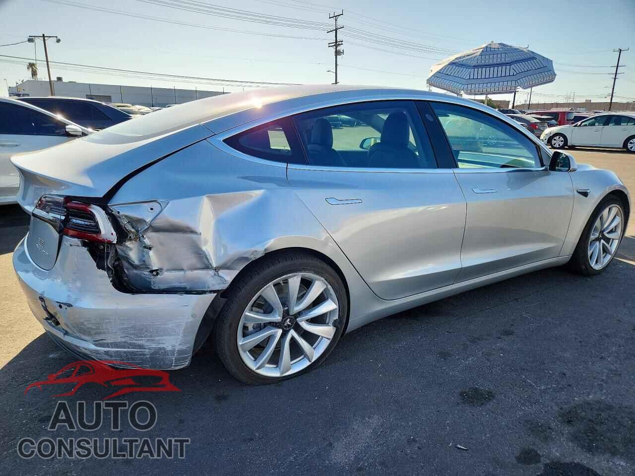 TESLA MODEL 3 2018 - 5YJ3E1EB7JF069172