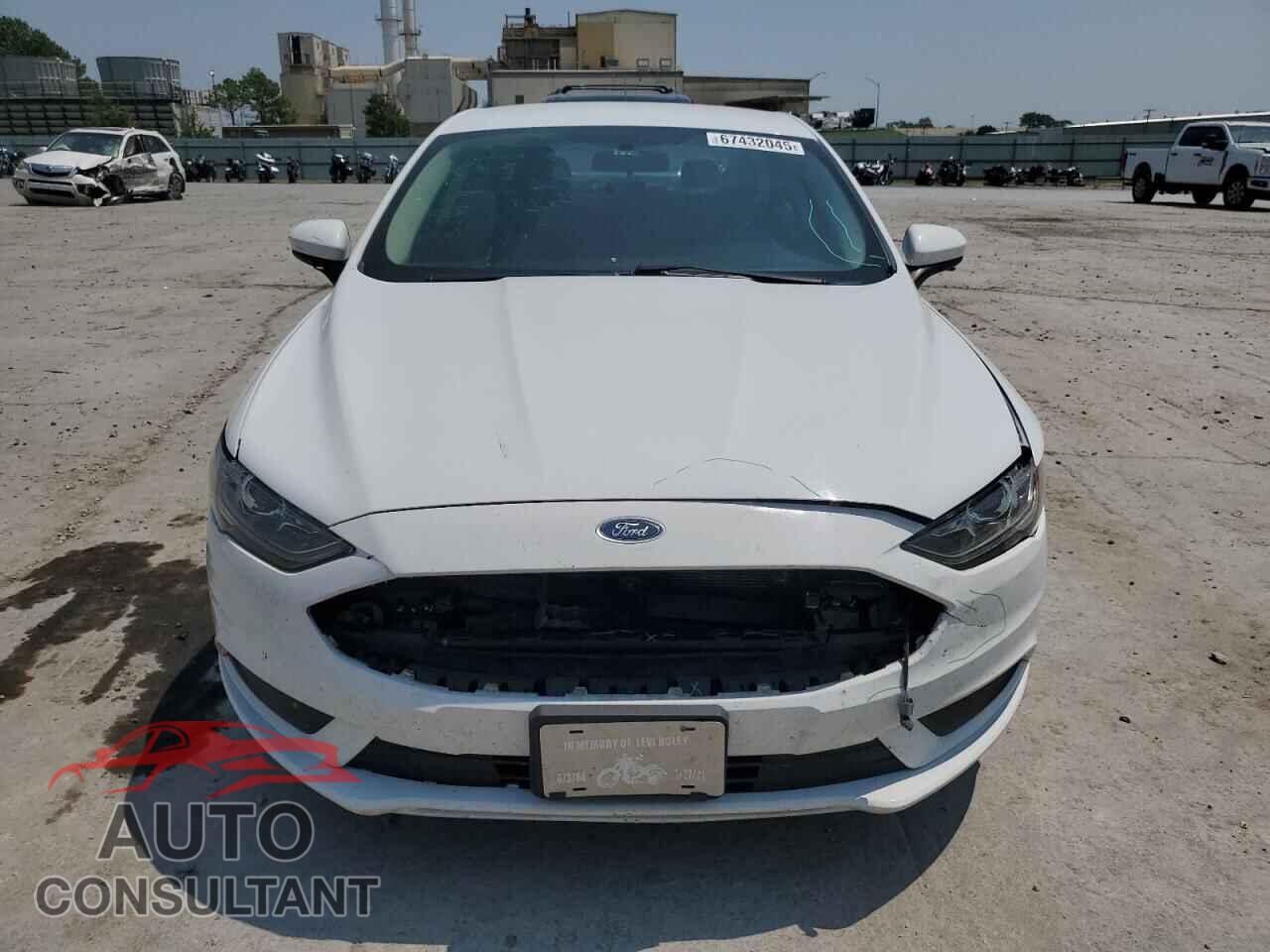 FORD FUSION 2017 - 3FA6P0LU5HR400111