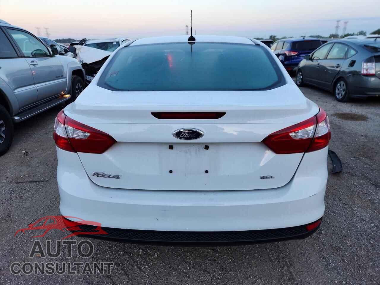 FORD FOCUS 2012 - 1FAHP3H2XCL140233