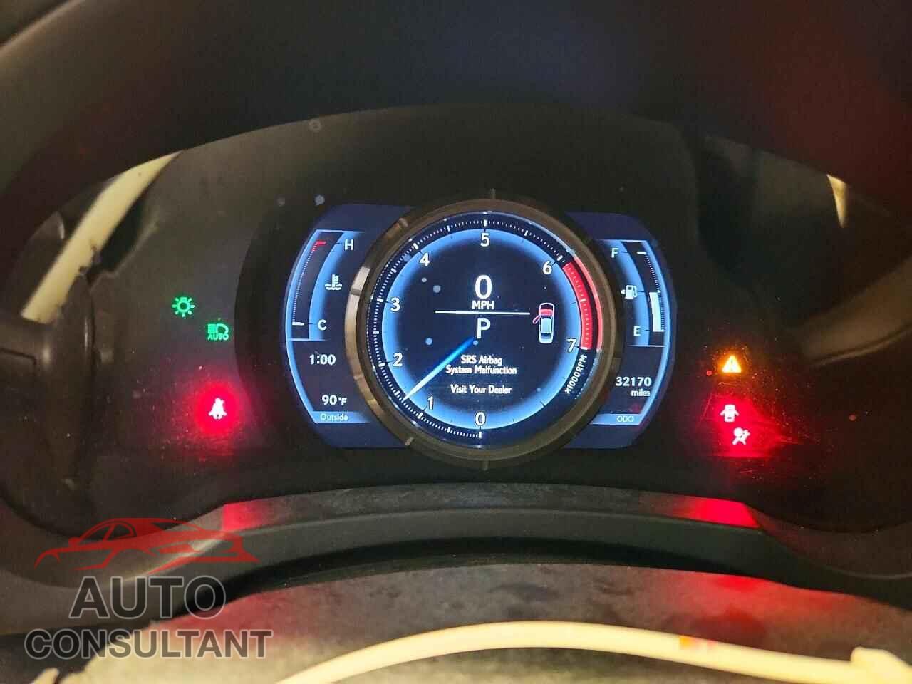LEXUS IS 2017 - JTHBA1D21H5042827