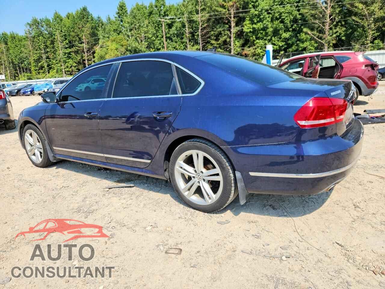 VOLKSWAGEN PASSAT 2015 - 1VWCV7A35FC056360