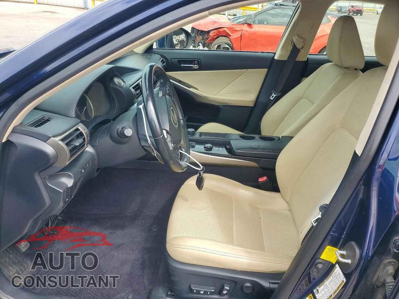 LEXUS IS 2014 - JTHBF1D24E5043127