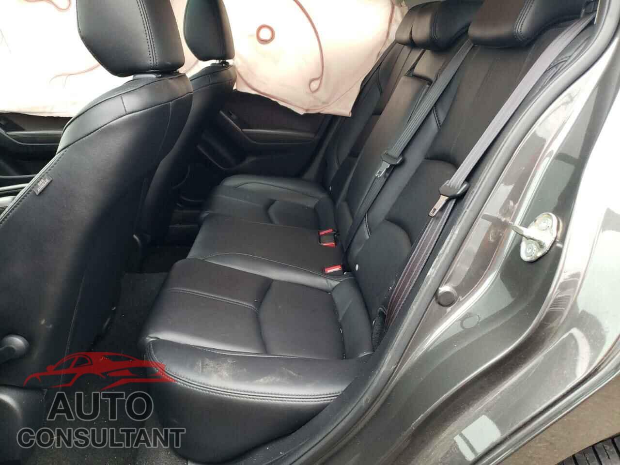 MAZDA 3 2017 - JM1BN1L33H1131385