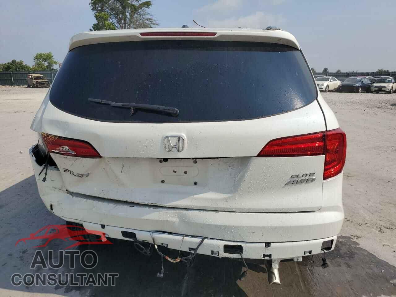 HONDA PILOT 2017 - 5FNYF6H00HB085170