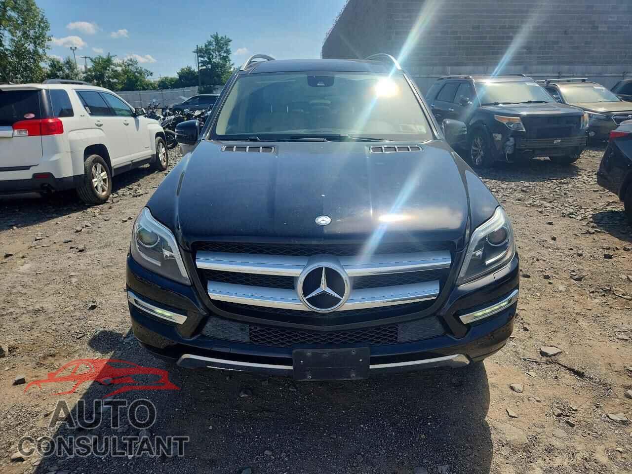 MERCEDES-BENZ GL-CLASS 2013 - 4JGDF7CE7DA105503