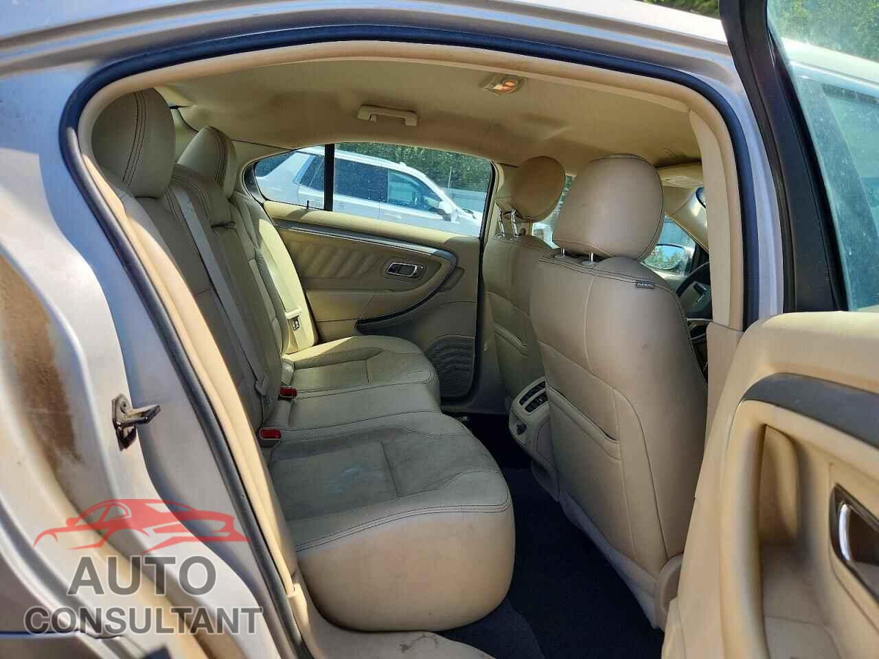 FORD TAURUS 2014 - 1FAHP2E82EG150060