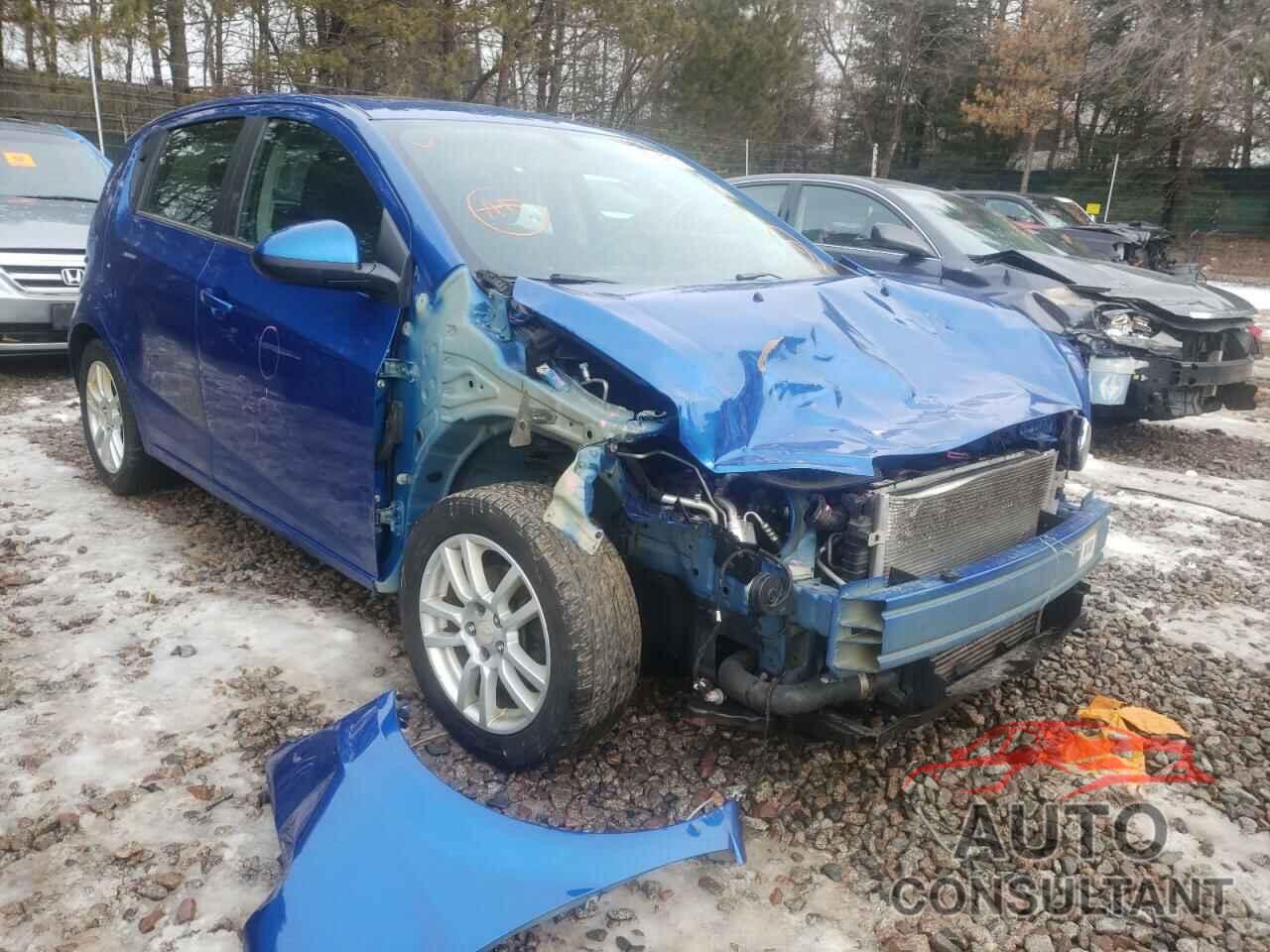 CHEVROLET SONIC 2016 - 1G1JC6SB4G4167972