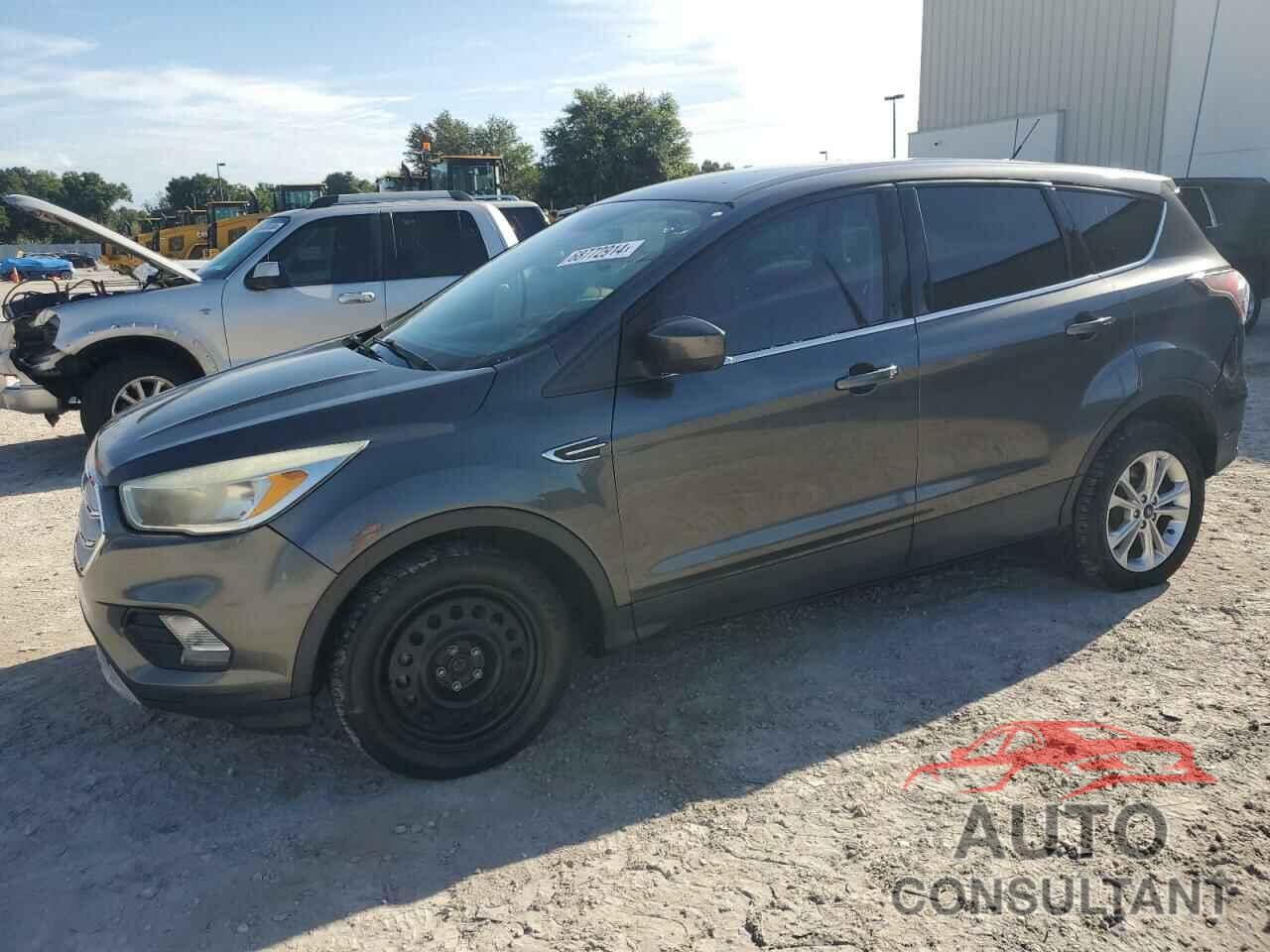 FORD ESCAPE 2017 - 1FMCU0GD0HUA53100