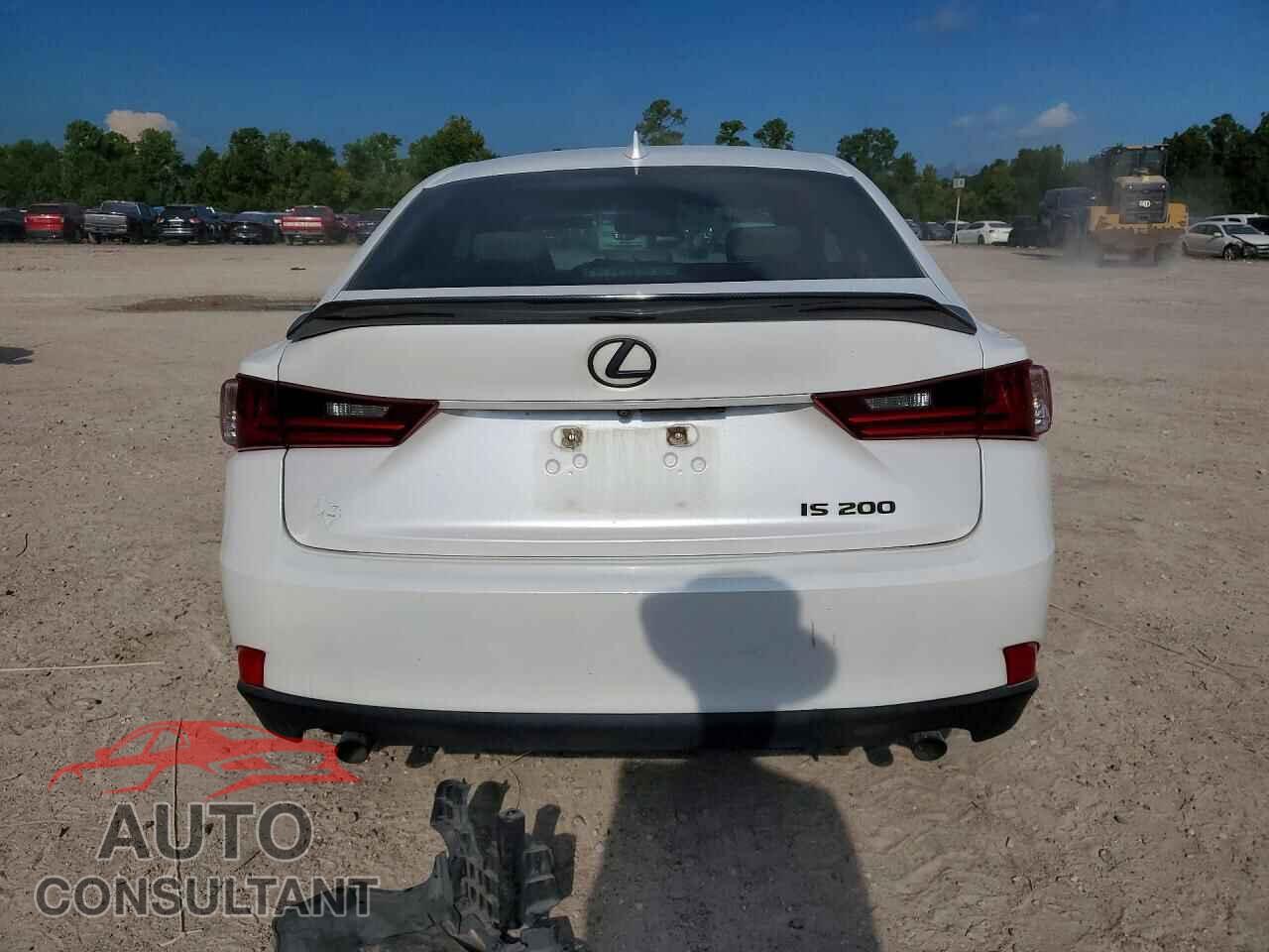 LEXUS IS 2016 - JTHBA1D22G5019023