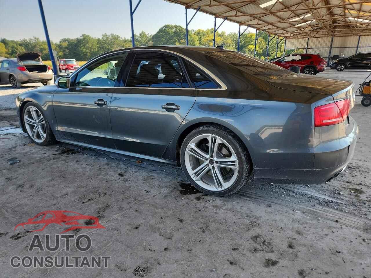 AUDI S8 2013 - WAUD2AFD1DN033932