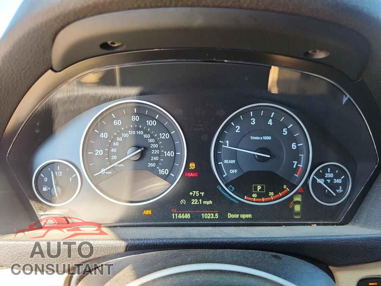 BMW 3 SERIES 2015 - WBA3B1G59FNT06072