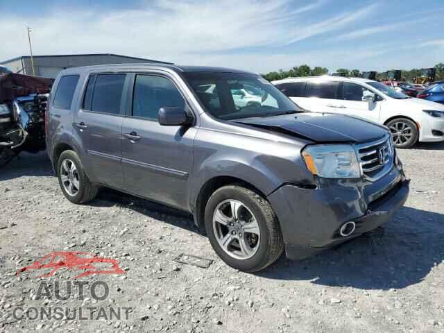 HONDA PILOT 2015 - 5FNYF4H33FB017375