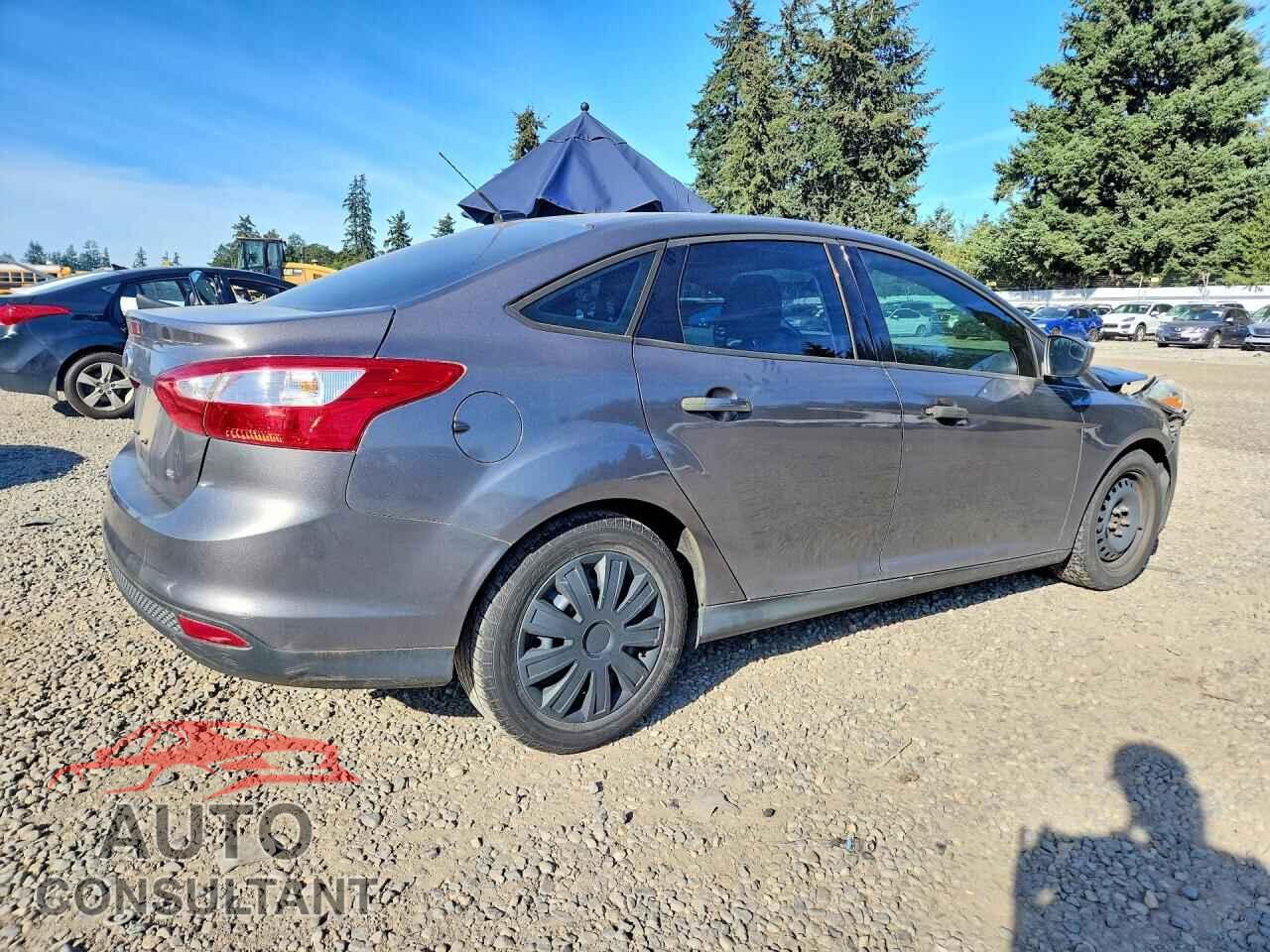 FORD FOCUS 2012 - 1FAHP3F20CL237606
