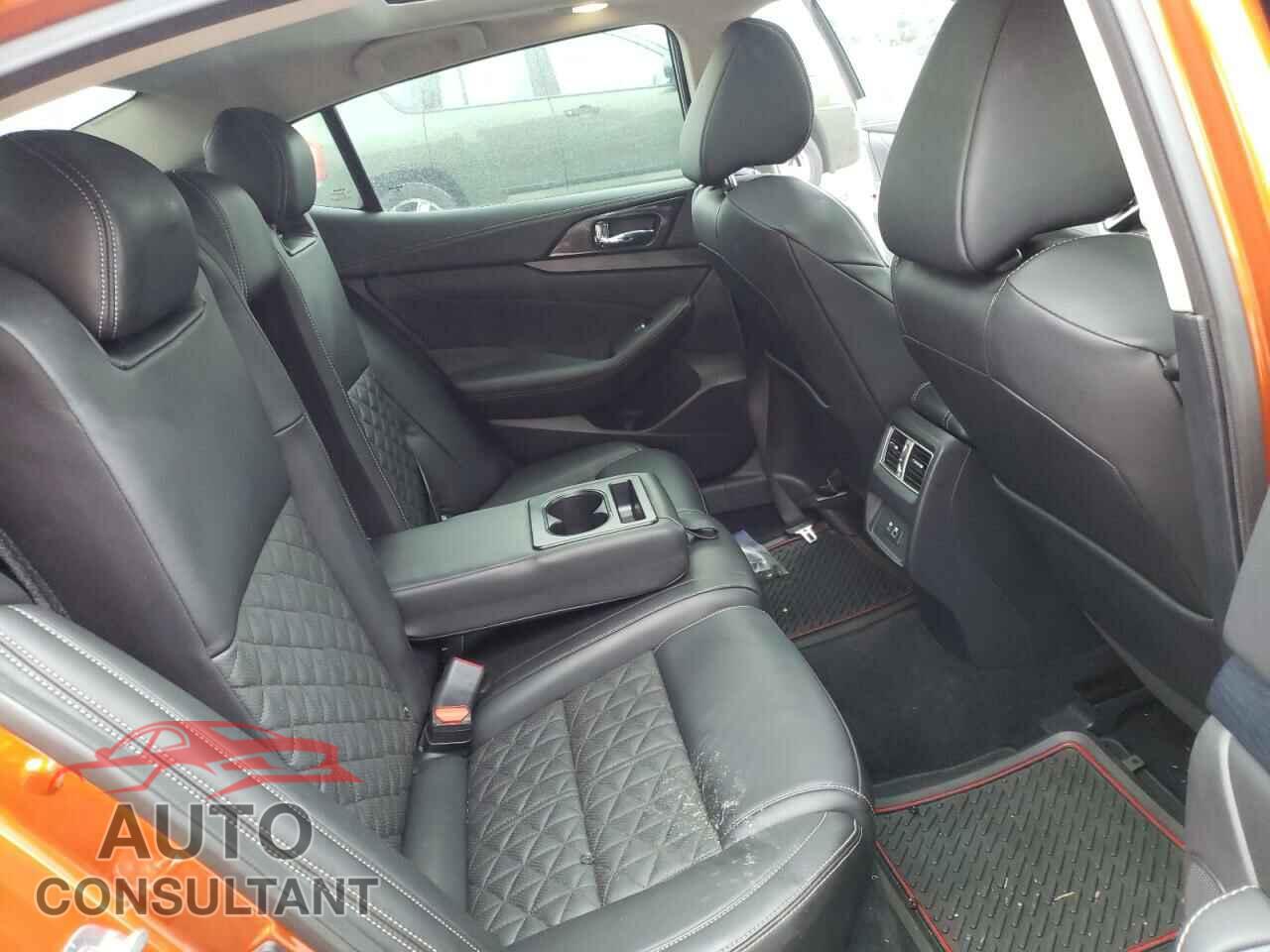 NISSAN MAXIMA 2019 - 1N4AA6AV2KC379203