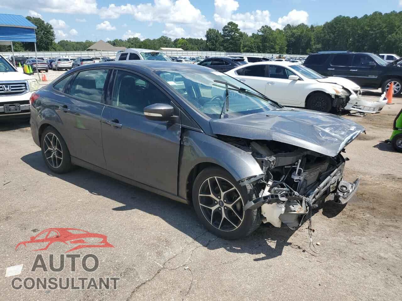 FORD FOCUS 2017 - 1FADP3H25HL251858