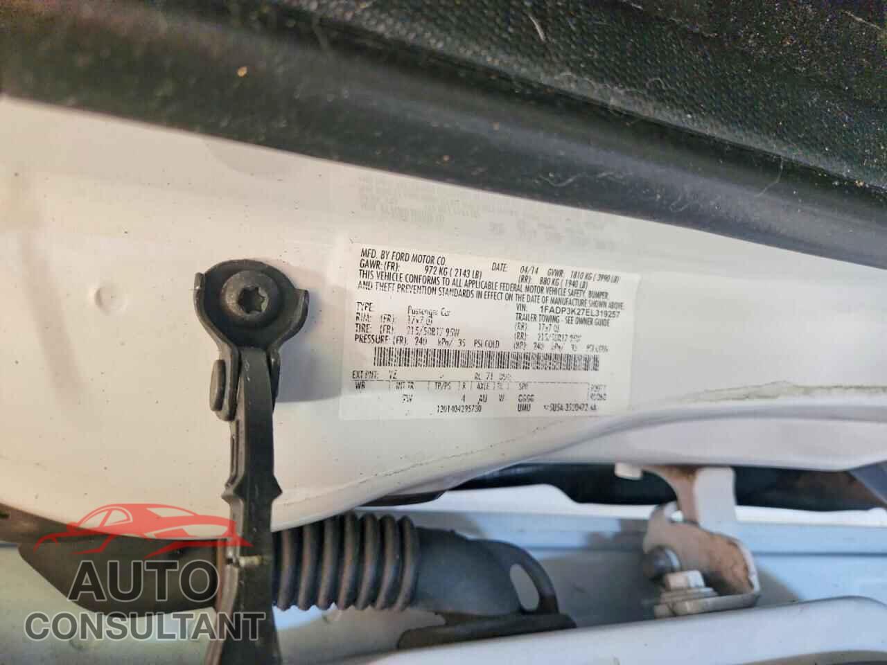 FORD FOCUS 2014 - 1FADP3K27EL319257