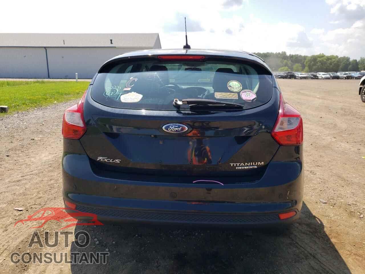FORD FOCUS 2014 - 1FADP3N23EL207535