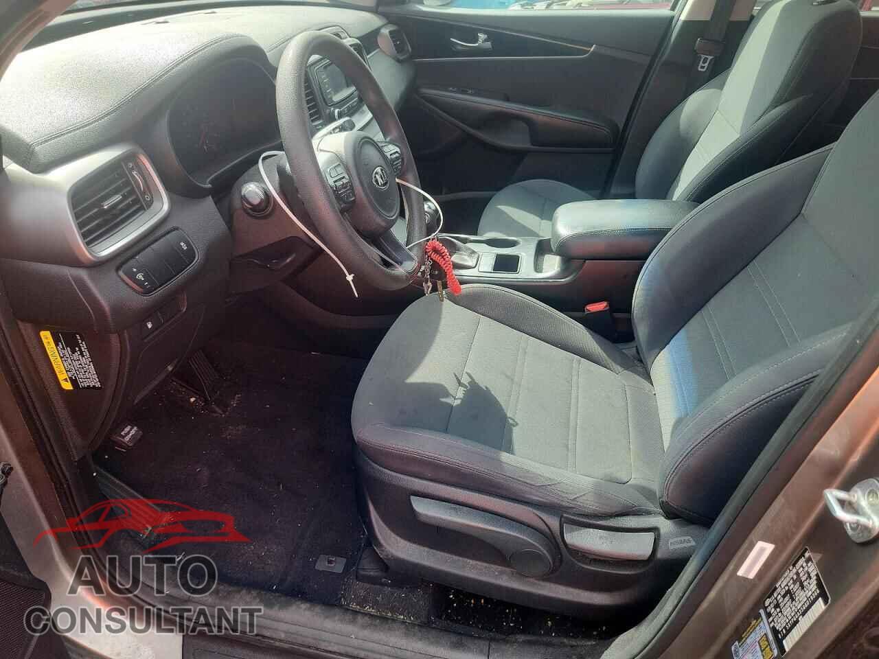 KIA SORENTO 2016 - 5XYPG4A35GG019366
