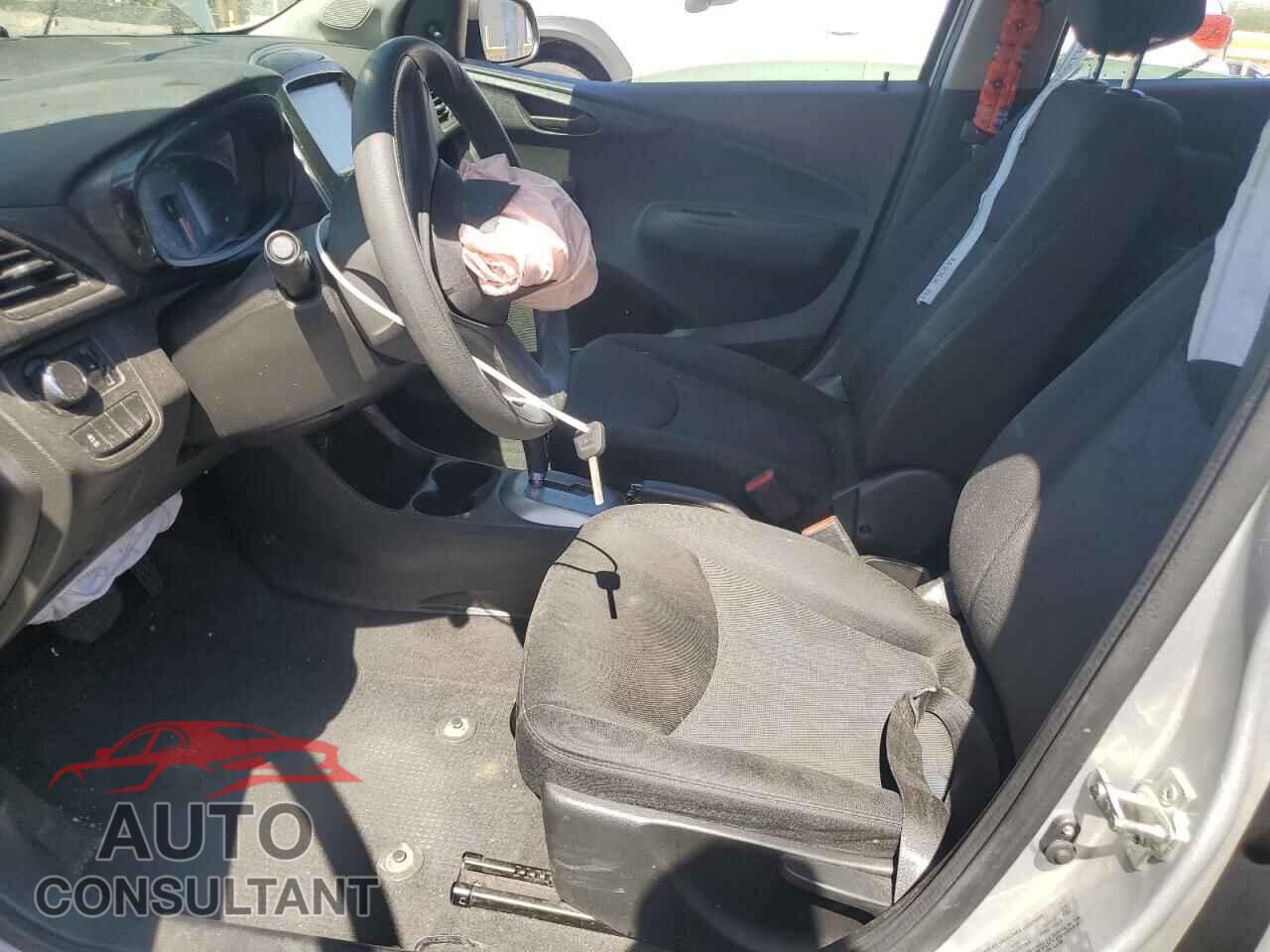 CHEVROLET SPARK 2017 - KL8CB6SA8HC822614