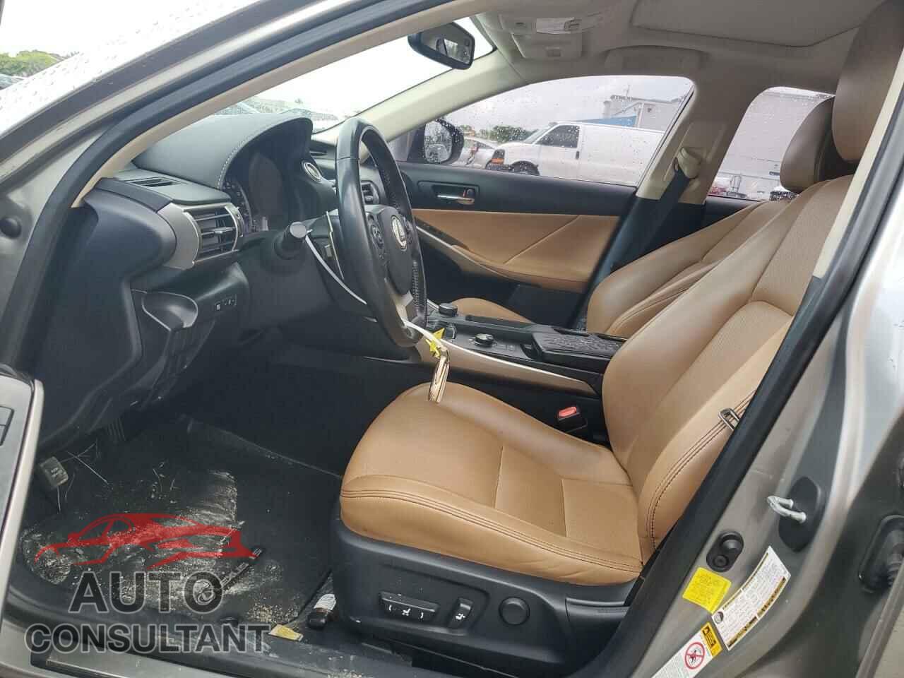 LEXUS IS 2016 - JTHBA1D29G5016085