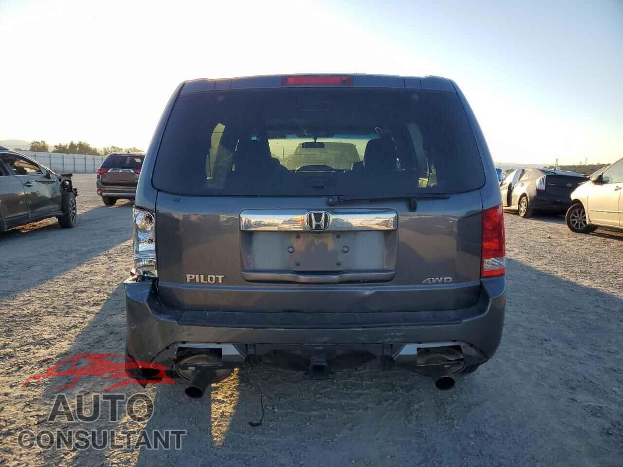 HONDA PILOT 2015 - 5FNYF4H46FB041792