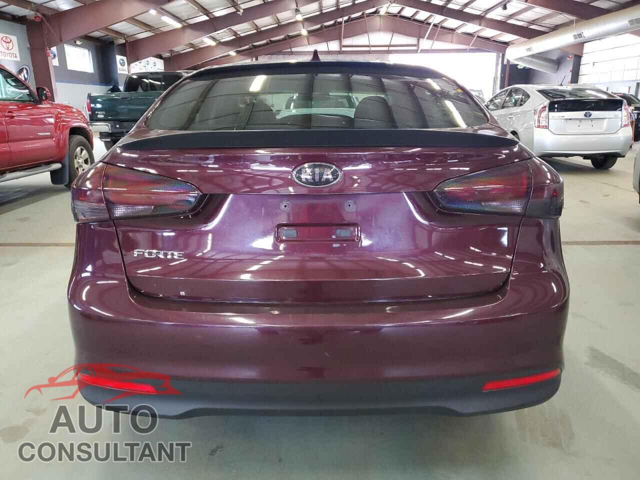 KIA FORTE 2017 - 3KPFK4A76HE085453