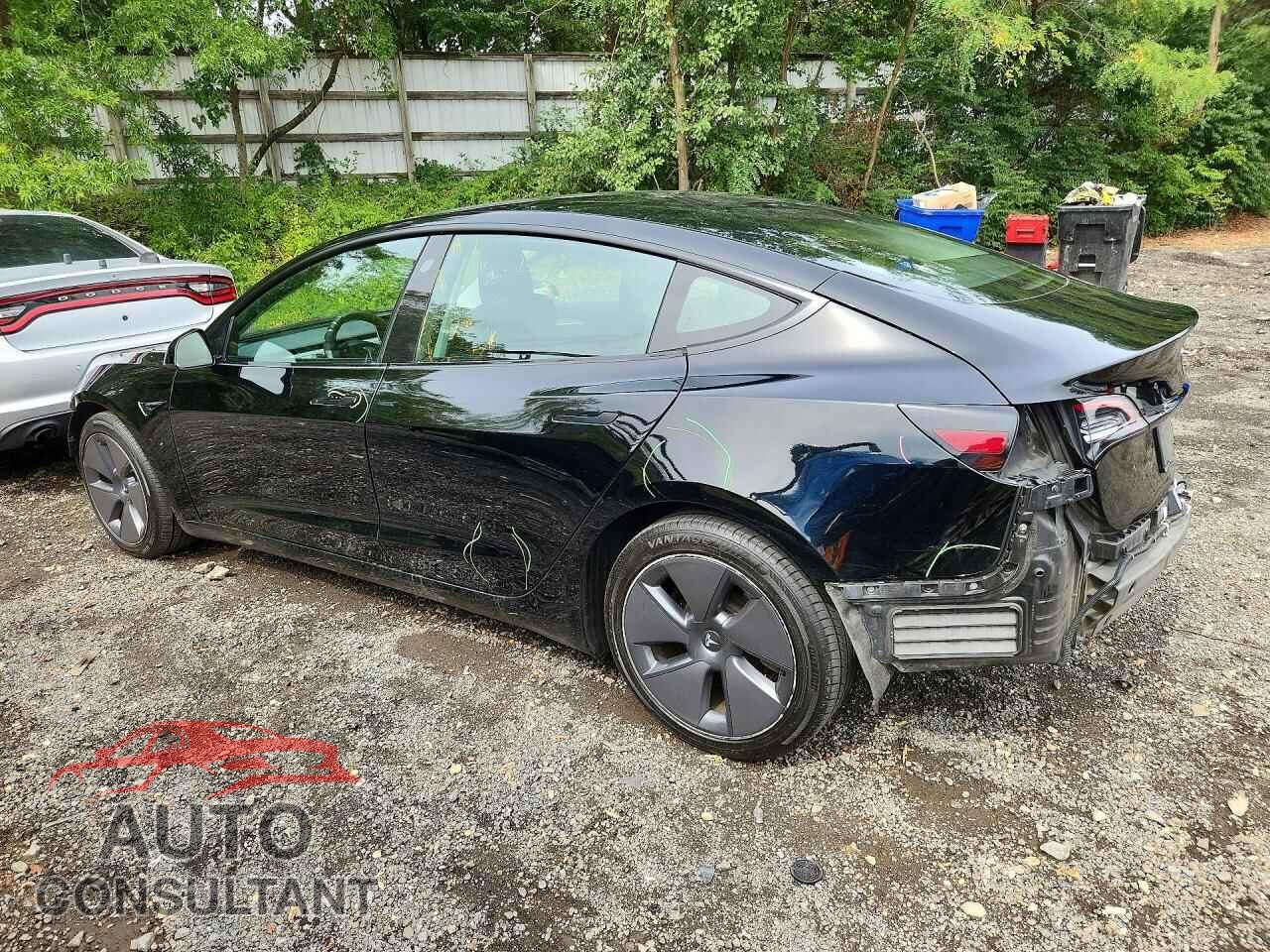 TESLA MODEL 3 2022 - 5YJ3E1EA9NF370197