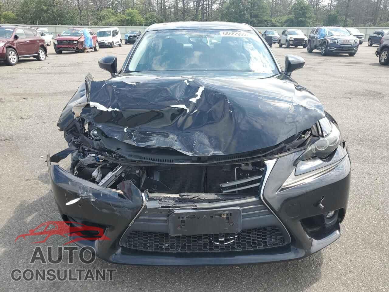 LEXUS IS 2015 - JTHCF1D20F5021714