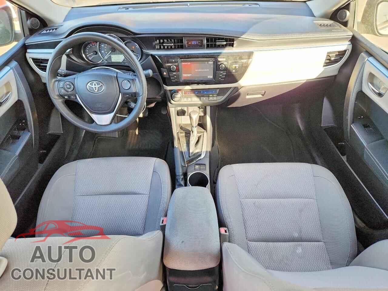 TOYOTA COROLLA 2015 - 2T1BPRHE9FC249792