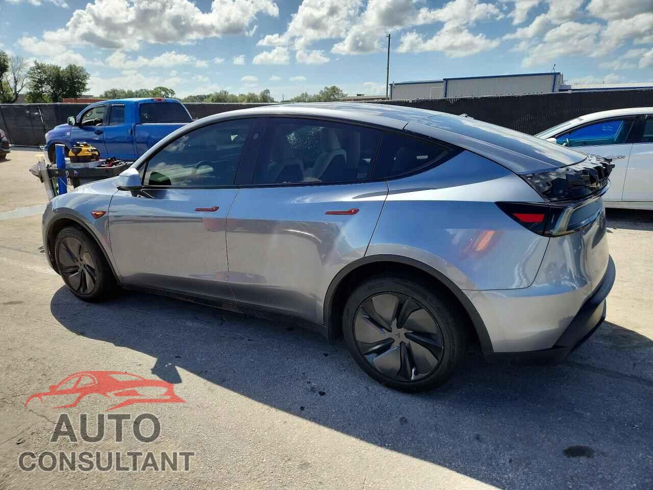 TESLA MODEL Y 2026 - 7SAYGDED3TA472832