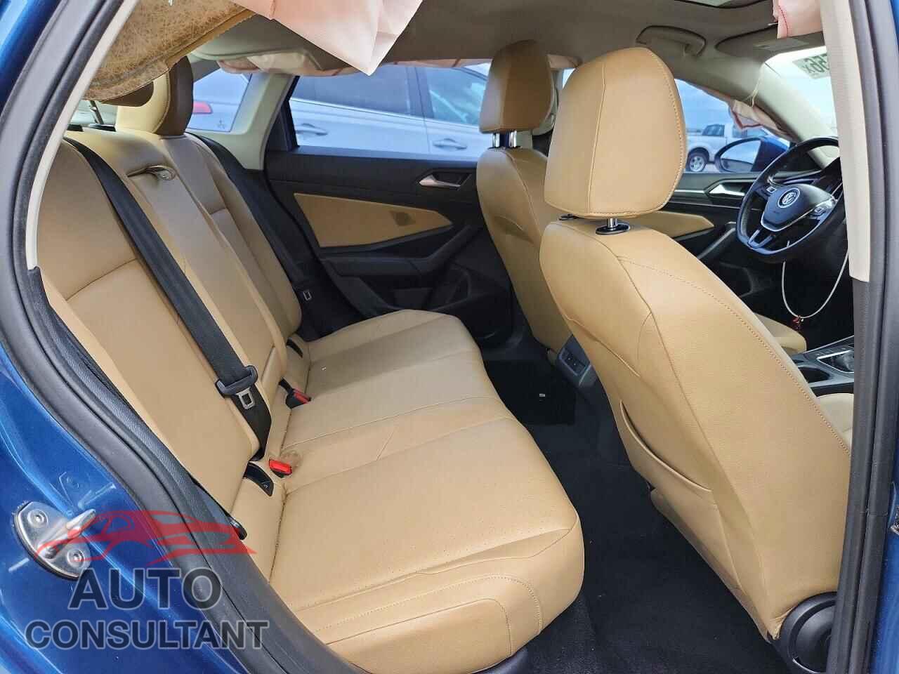 VOLKSWAGEN JETTA 2019 - 3VWEB7BU5KM236696