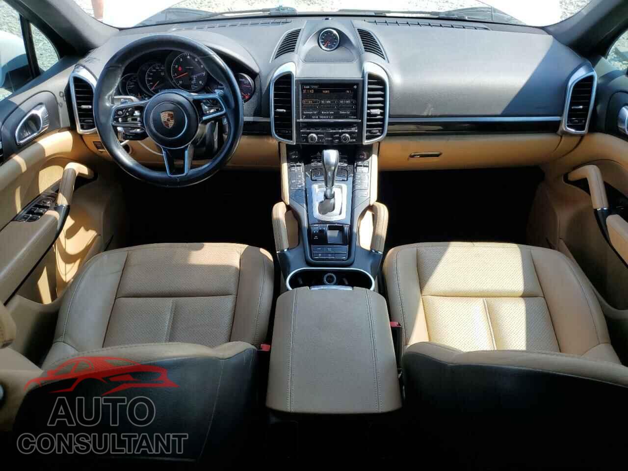 PORSCHE CAYENNE 2016 - WP1AA2A20GLA02285
