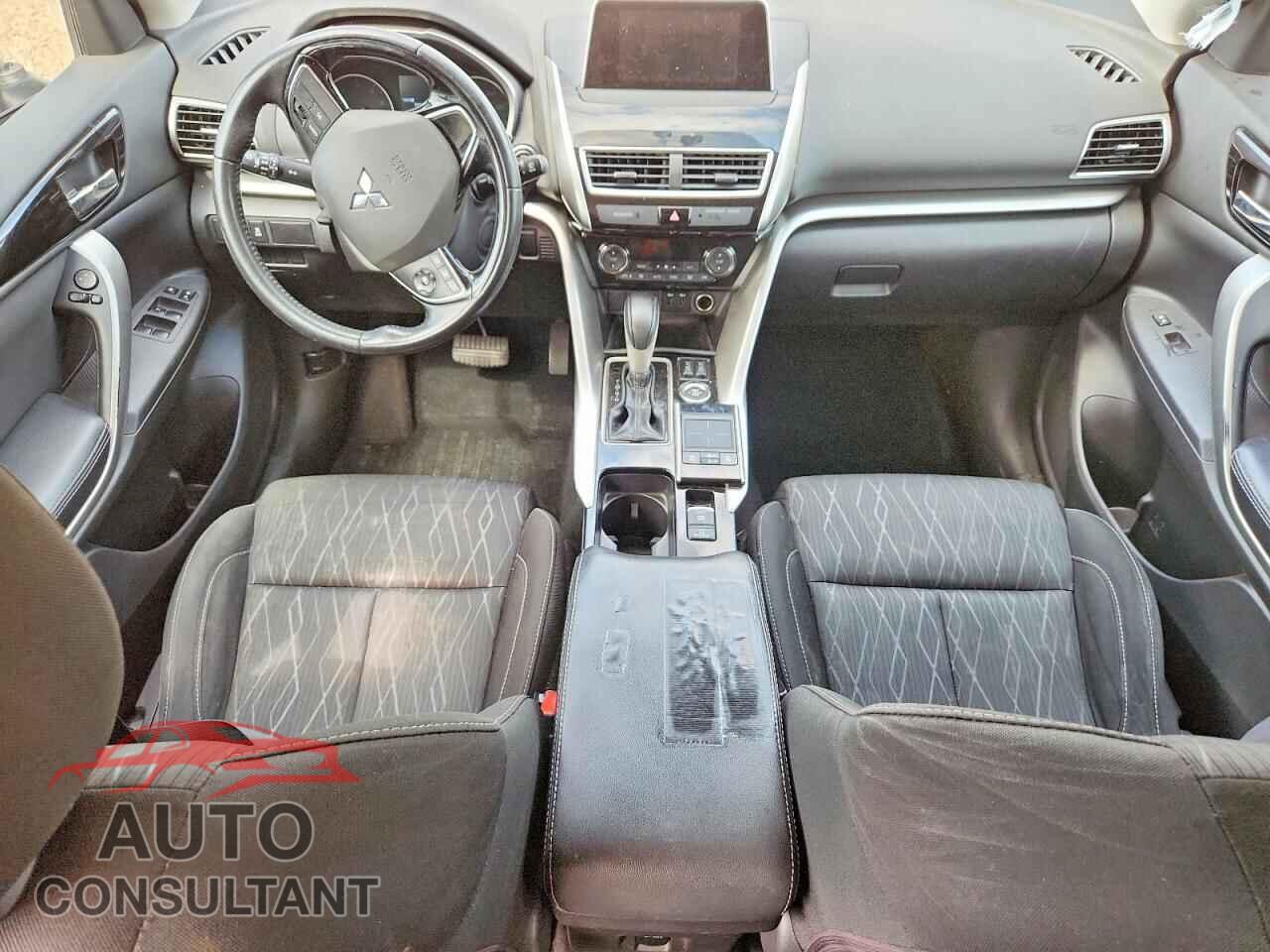 MITSUBISHI ECLIPSE 2018 - JA4AT5AA9JZ068305
