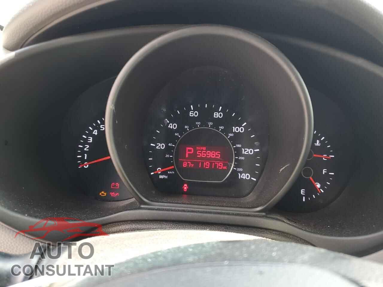 KIA SOUL 2019 - KNDJN2A2XK7020249