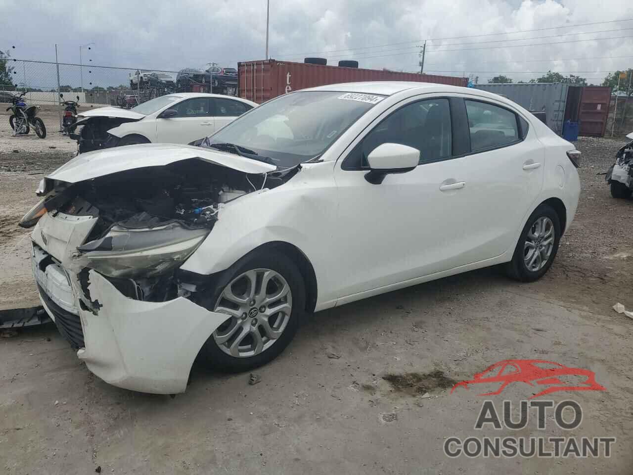 TOYOTA YARIS 2018 - 3MYDLBYVXJY317233