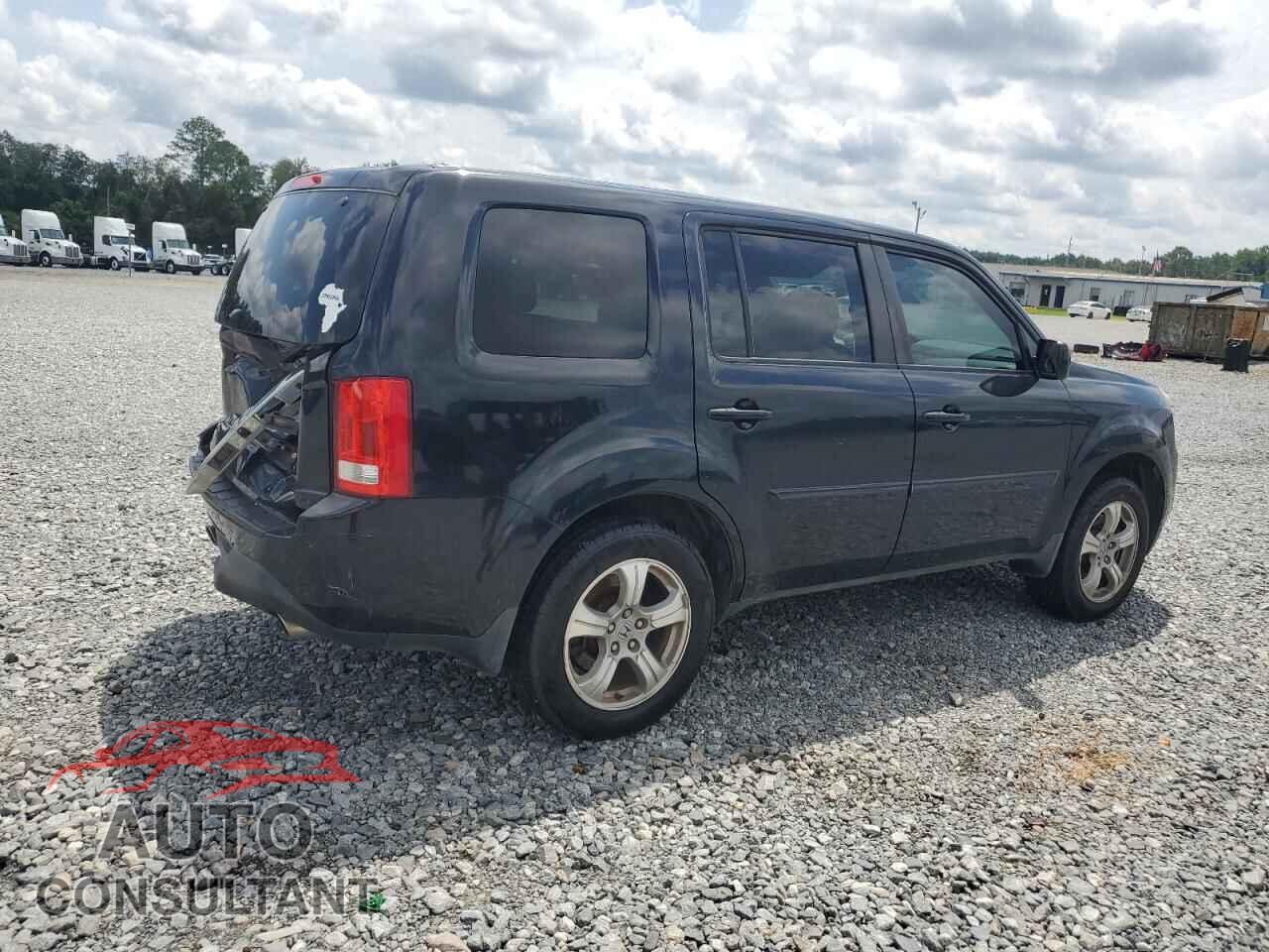 HONDA PILOT 2015 - 5FNYF3H68FB016193