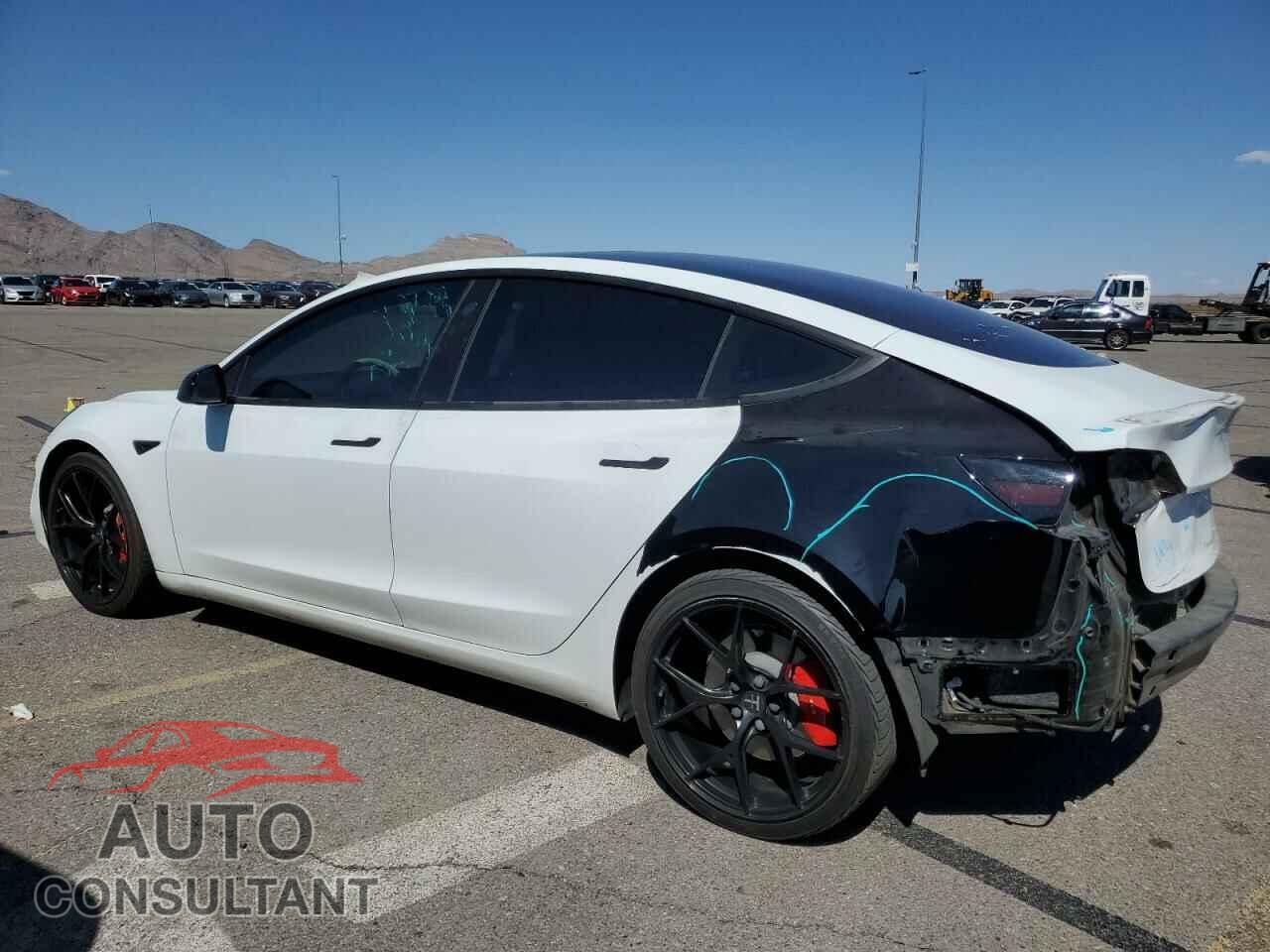 TESLA MODEL 3 2018 - 5YJ3E1EB9JF082330