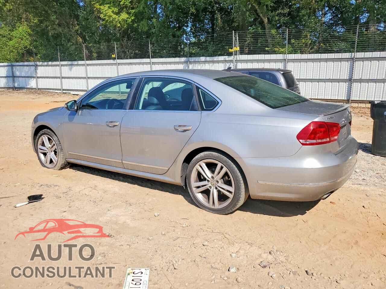 VOLKSWAGEN PASSAT 2012 - 1VWCM7A39CC104375
