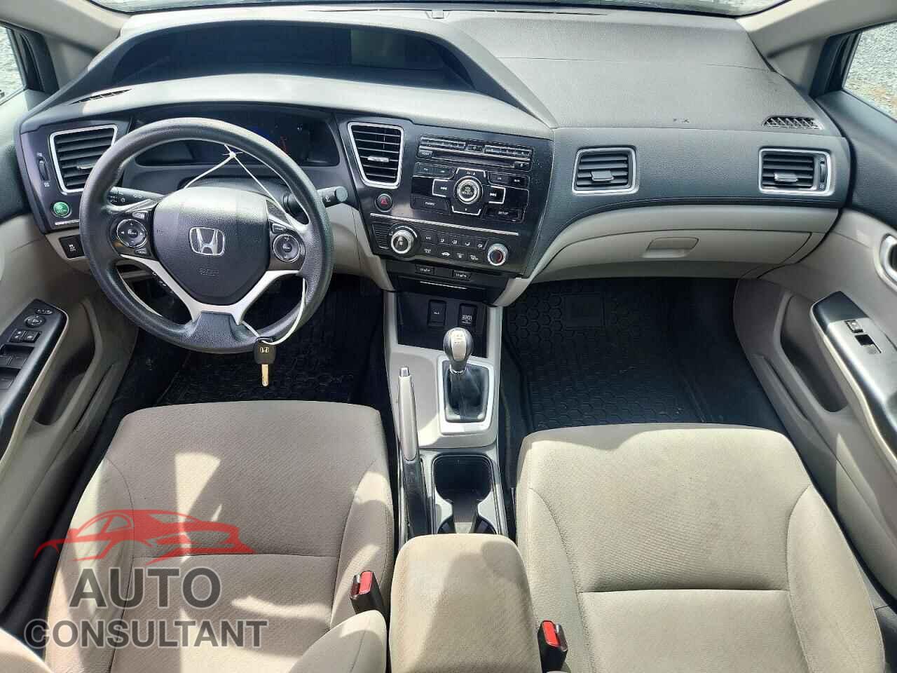 HONDA CIVIC 2013 - 2HGFB2E45DH007315