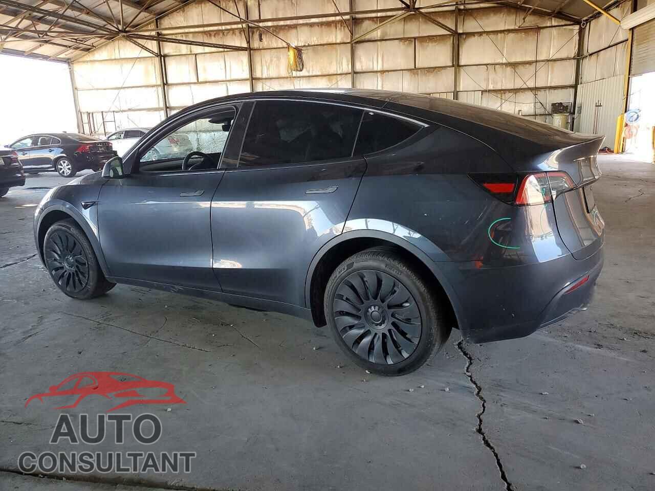 TESLA MODEL Y 2024 - 7SAYGDEE3RA238871
