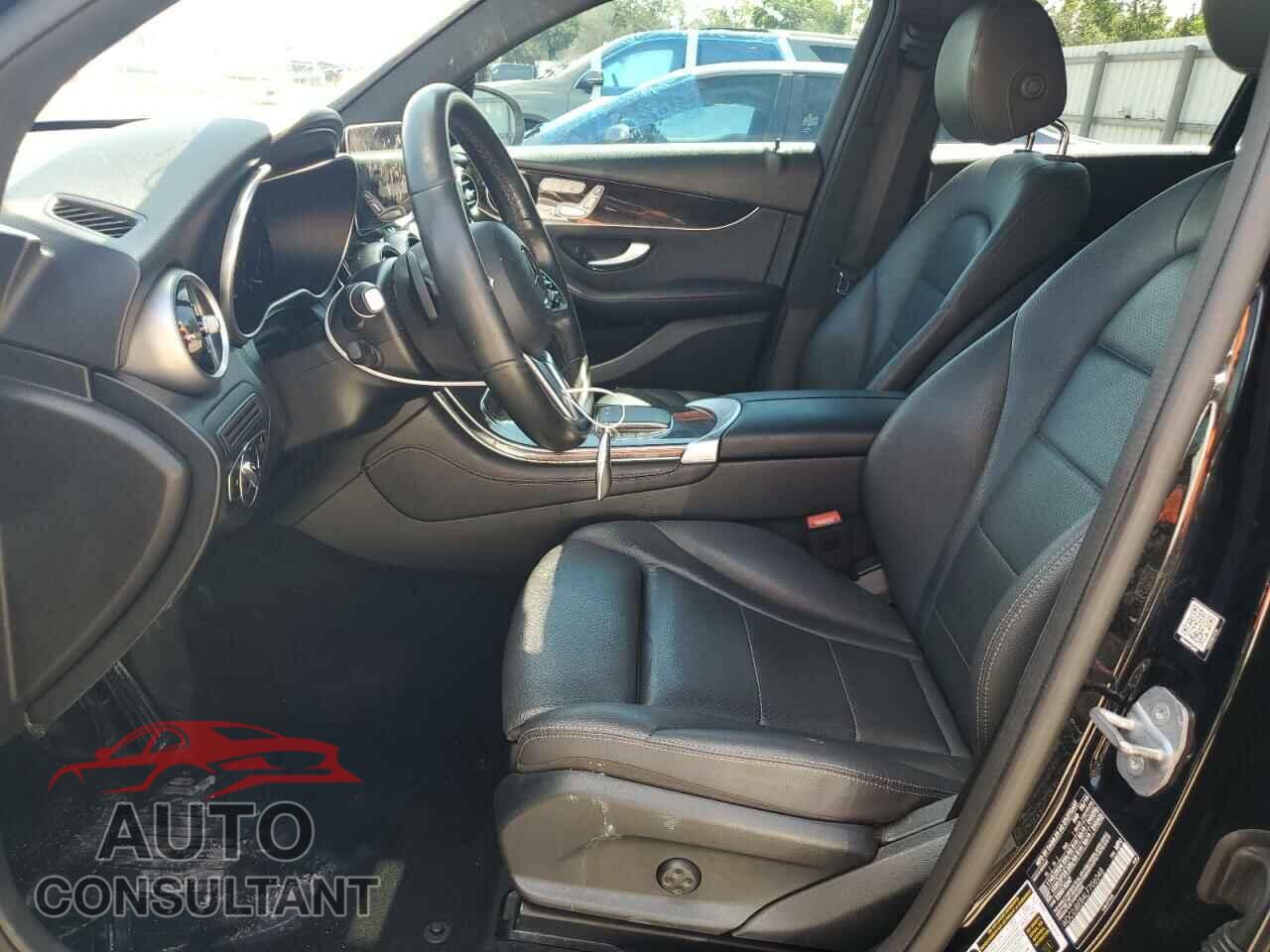 MERCEDES-BENZ GLC-CLASS 2020 - WDC0J8EB4LF706048