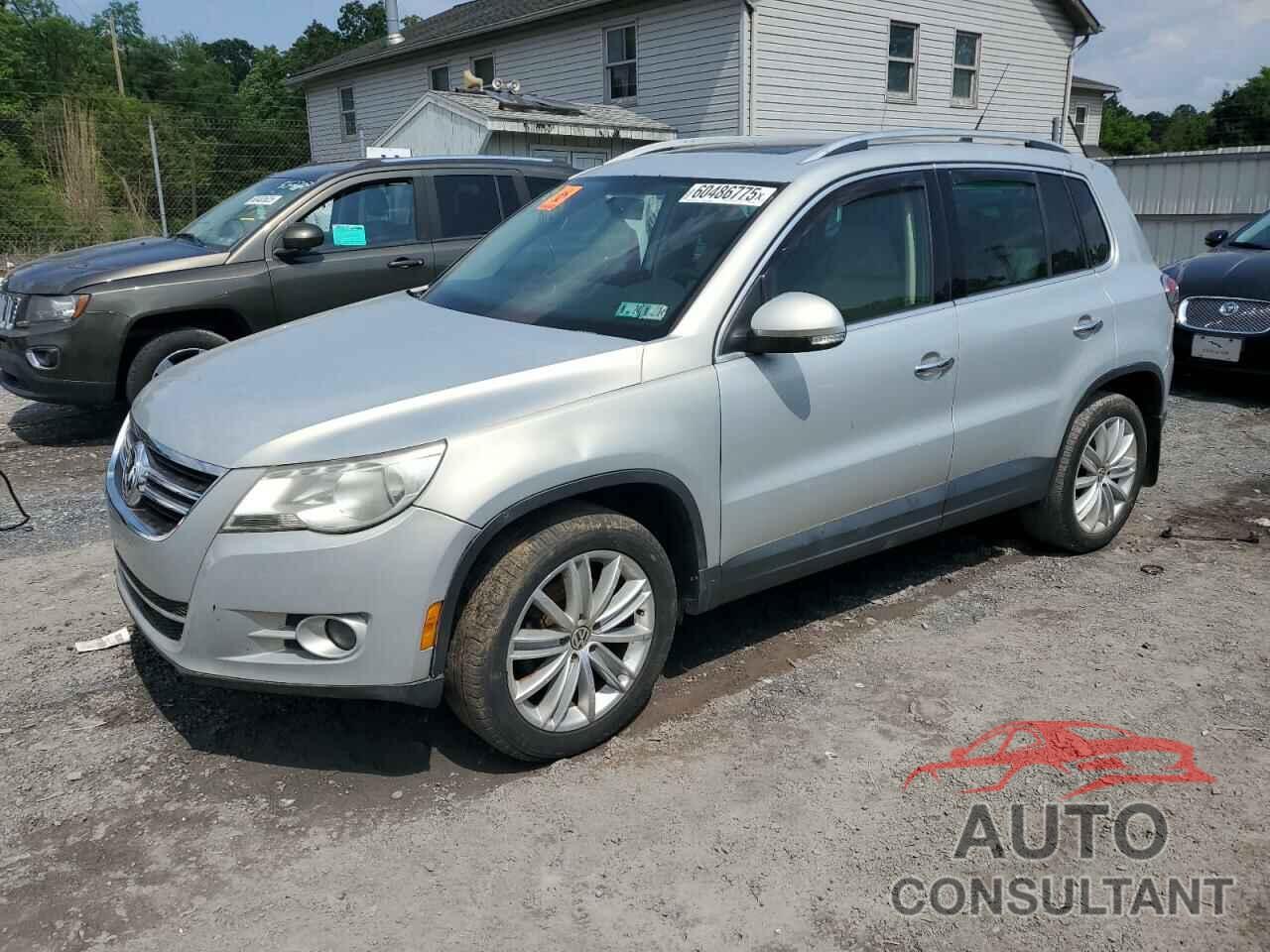 VOLKSWAGEN TIGUAN 2011 - WVGBV7AX4BW534922