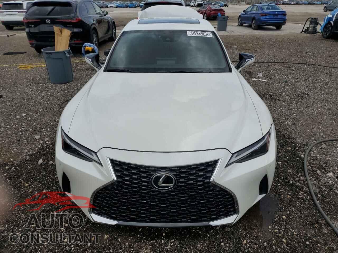 LEXUS IS 2023 - JTHCA1D25P5124322