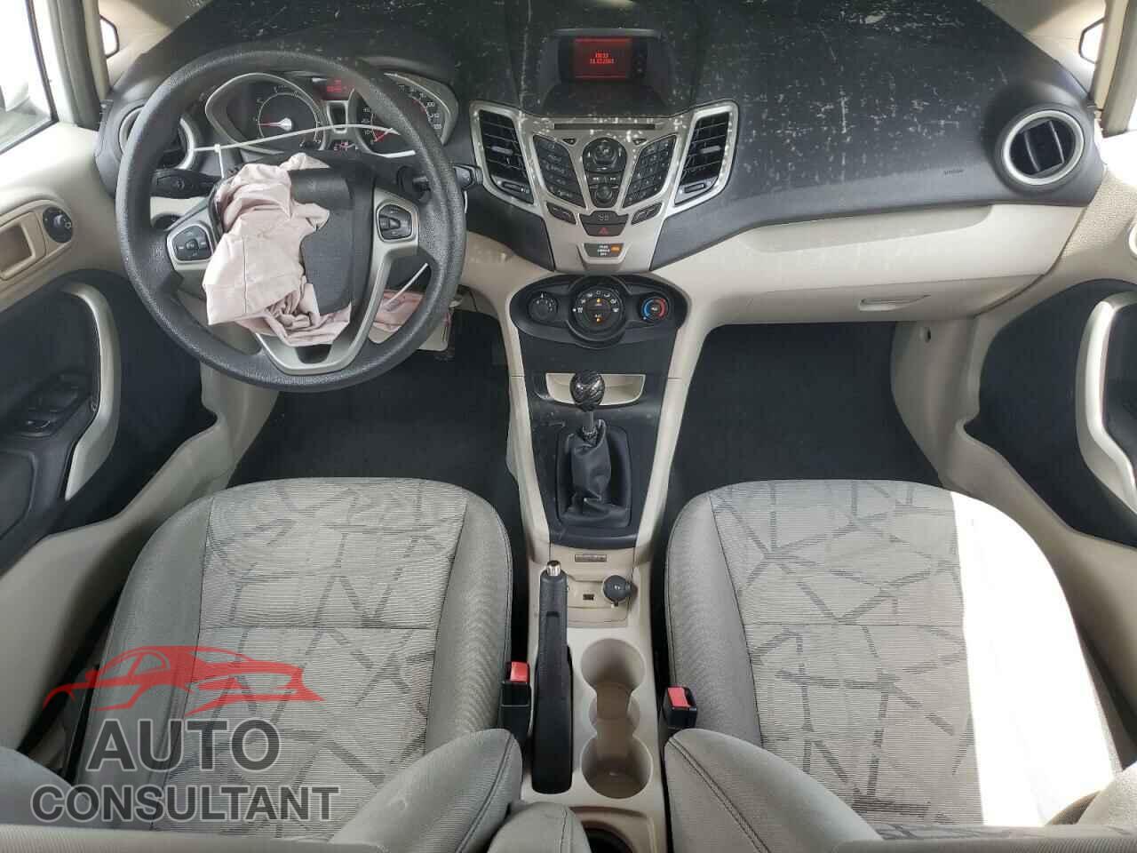 FORD FIESTA 2012 - 3FADP4EJ2CM128043