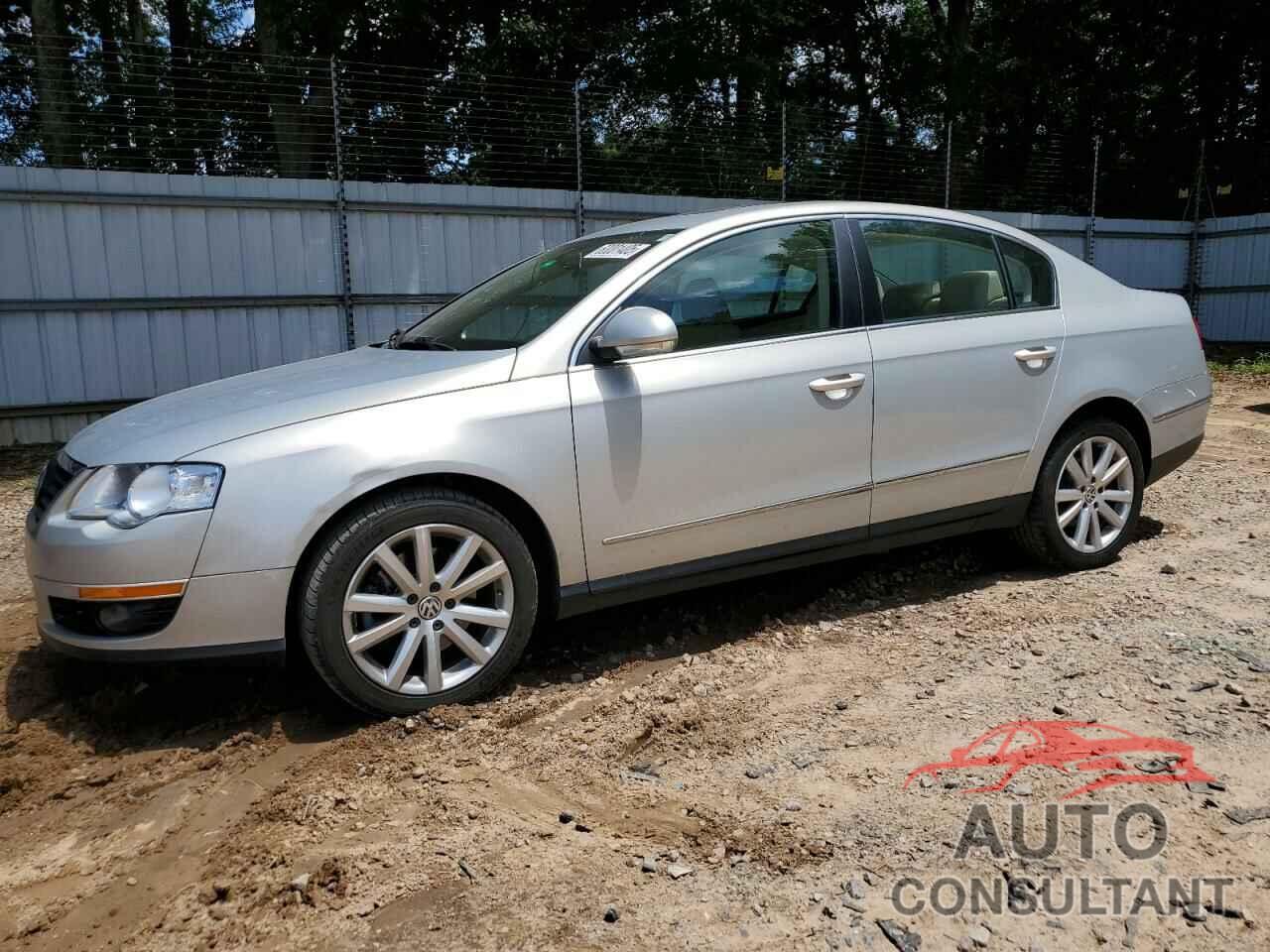 VOLKSWAGEN PASSAT 2010 - WVWJK7AN3AE125273